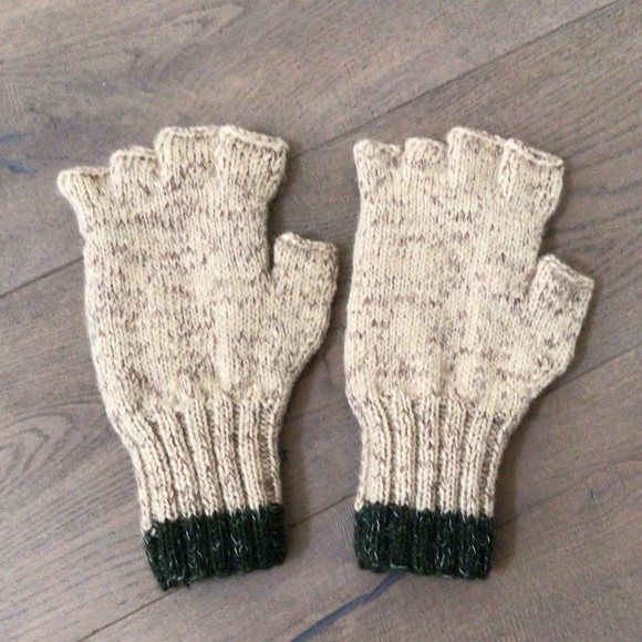 New Sundance Catalog 100% wool fleece lined cloves/ Snowstorm Cliff Gloves - Picture 2 of 10